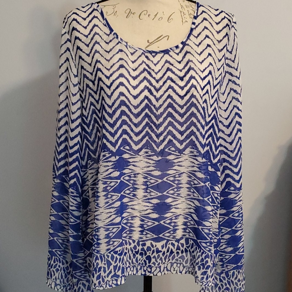 Umgee chiffon cold shoulder blouse.